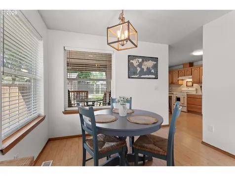 1327 G Street Washougal WA 98671