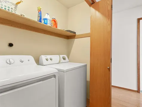 1327 G Street Washougal WA 98671