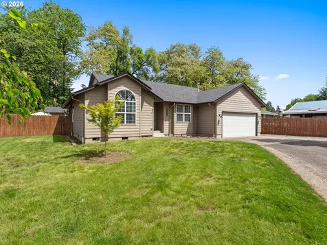1327 G Street Washougal WA 98671