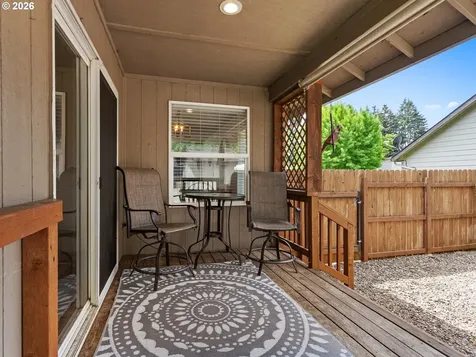1327 G Street Washougal WA 98671