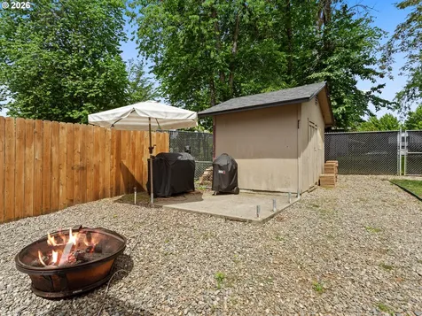 1327 G Street Washougal WA 98671