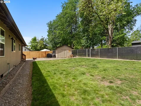1327 G Street Washougal WA 98671