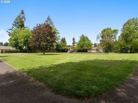 1327 G Street Washougal WA 98671