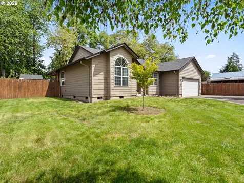 1327 G Street Washougal WA 98671
