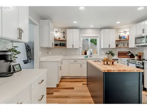 4606 SW Martha Street Portland OR 97221