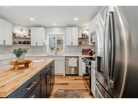 4606 SW Martha Street Portland OR 97221