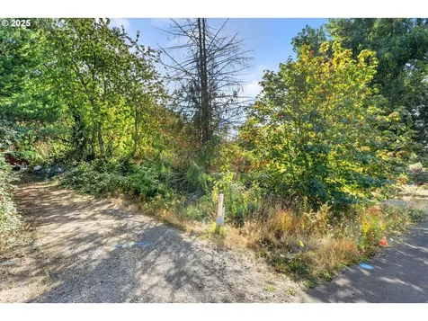 9080 NW Kearney Street Portland OR 97229