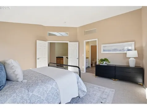 15971 NW Trakehner Way Portland OR 97229