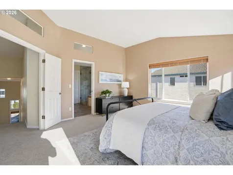 15971 NW Trakehner Way Portland OR 97229