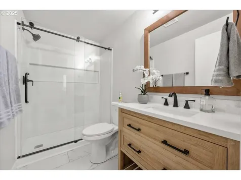 260 7th Court Washougal WA 98671