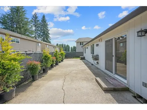 260 7th Court Washougal WA 98671