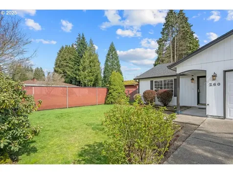 260 7th Court Washougal WA 98671