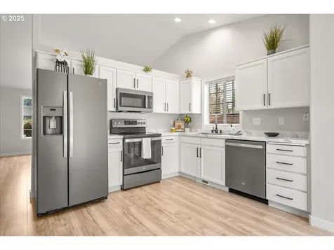 260 7th Court Washougal WA 98671