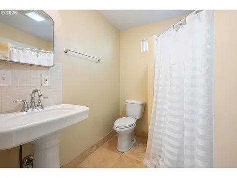 1002 N 10th Avenue Kelso WA 98626