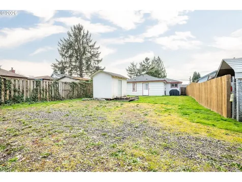 1002 N 10th Avenue Kelso WA 98626