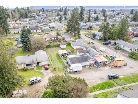 1002 N 10th Avenue Kelso WA 98626