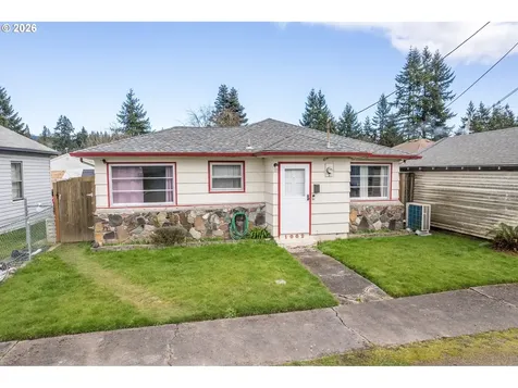 1002 N 10th Avenue Kelso WA 98626
