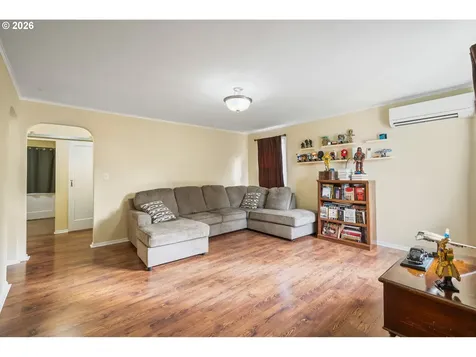 1002 N 10th Avenue Kelso WA 98626