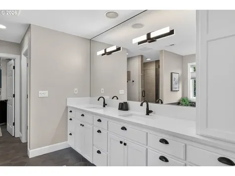3904 NW 118th Way Vancouver WA 98685