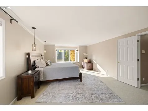 1333 Victorian Way Eugene OR 97401