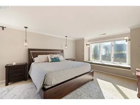 1333 Victorian Way Eugene OR 97401