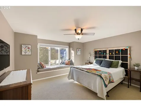 1333 Victorian Way Eugene OR 97401