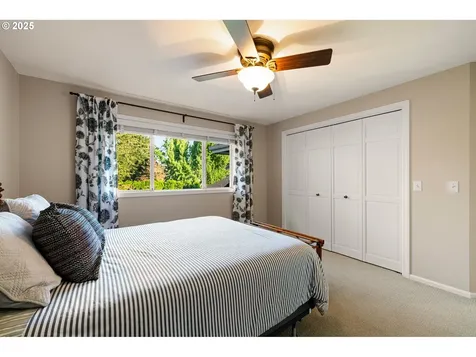 1333 Victorian Way Eugene OR 97401