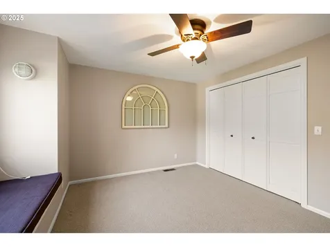 1333 Victorian Way Eugene OR 97401