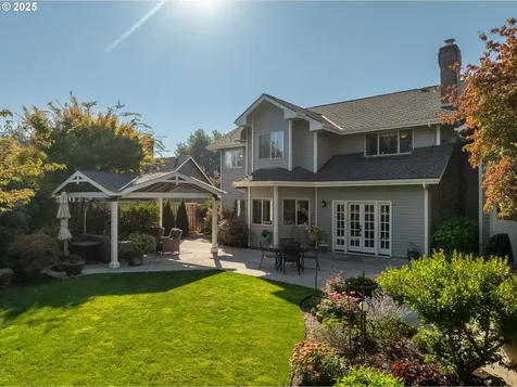 1333 Victorian Way Eugene OR 97401