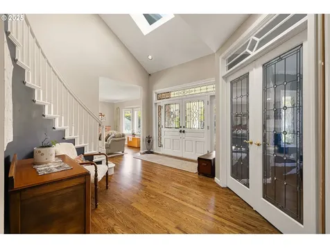 1333 Victorian Way Eugene OR 97401