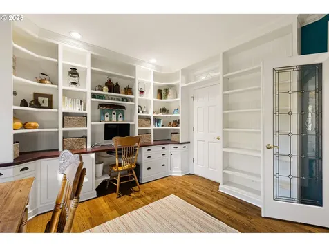 1333 Victorian Way Eugene OR 97401
