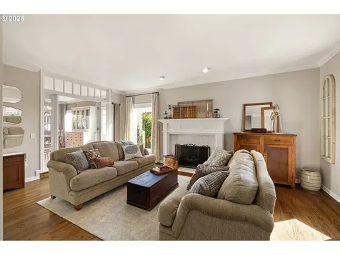 1333 Victorian Way Eugene OR 97401