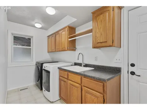 13555 SW Hiteon Court Beaverton OR 97008