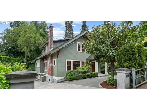 2328 SW Broadway Drive Portland OR 97201