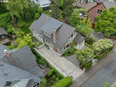 2328 SW Broadway Drive Portland OR 97201