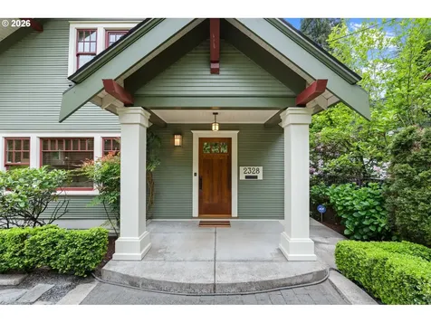 2328 SW Broadway Drive Portland OR 97201