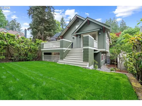 2328 SW Broadway Drive Portland OR 97201