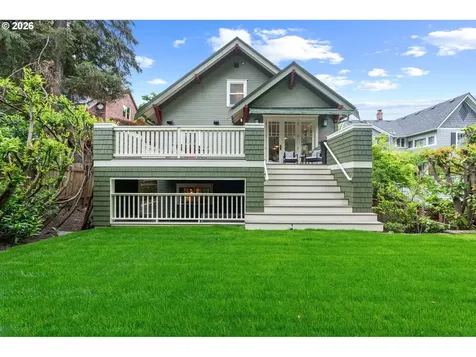 2328 SW Broadway Drive Portland OR 97201