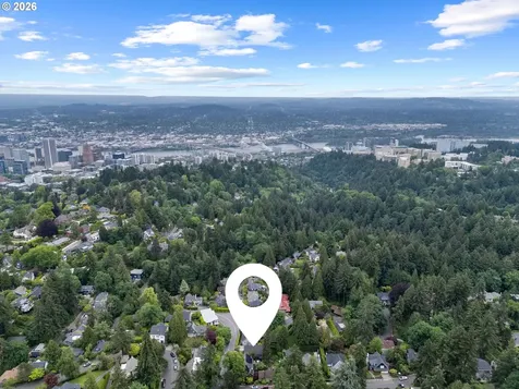 2328 SW Broadway Drive Portland OR 97201