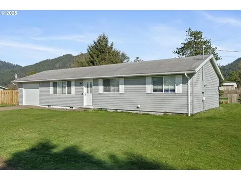 155 Vista Drive Tillamook OR 97141