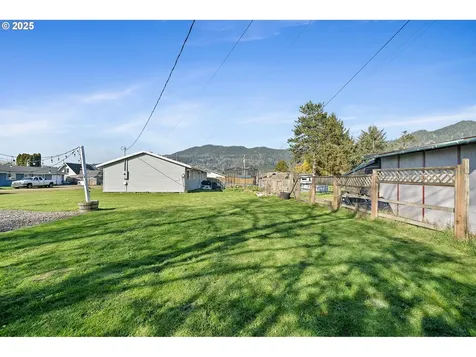 155 Vista Drive Tillamook OR 97141