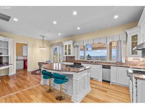 9337 SE Pennington Court Happy Valley OR 97086