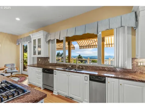9337 SE Pennington Court Happy Valley OR 97086