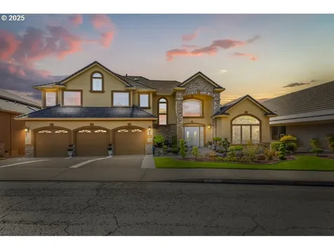 9337 SE Pennington Court Happy Valley OR 97086