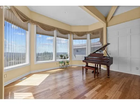 9337 SE Pennington Court Happy Valley OR 97086