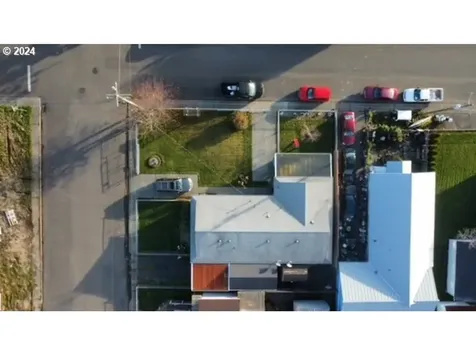 907 Greenwood Avenue Reedsport OR 97467