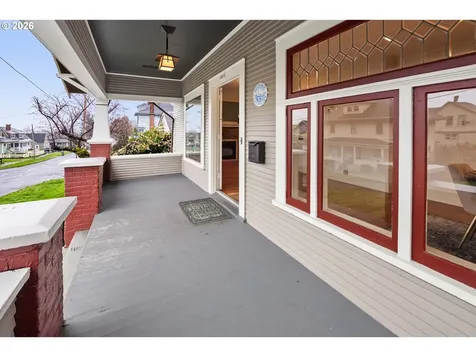 663 Harrison Avenue Astoria OR 97103