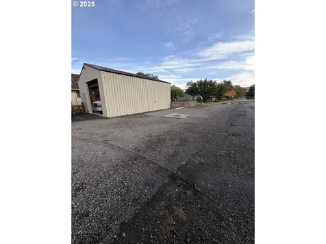 702 Lake Avenue La Grande OR 97850