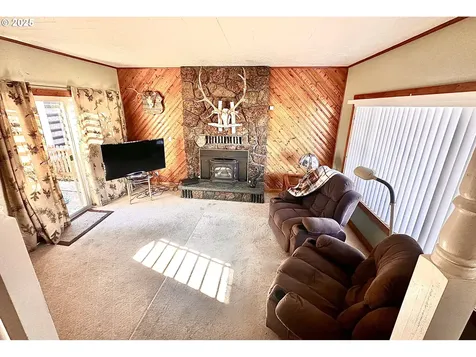 702 Lake Avenue La Grande OR 97850