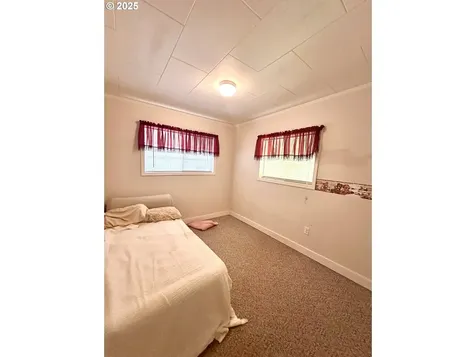 702 Lake Avenue La Grande OR 97850